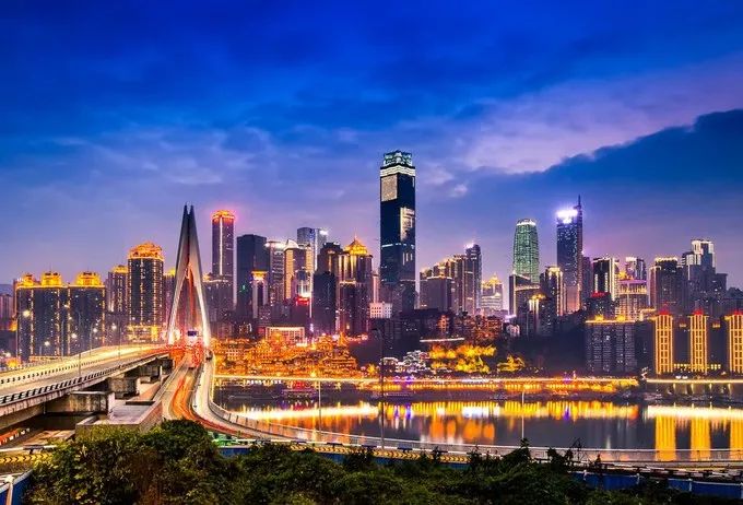 揭秘重庆,活力四溢的城市故事