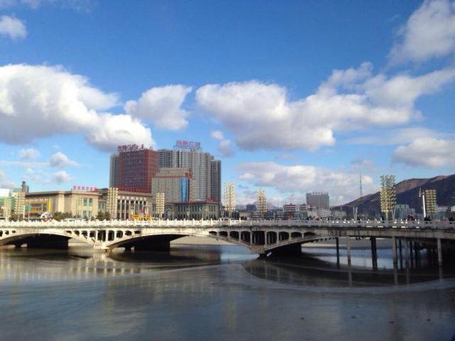 探秘张家口，北方蓝天的无限魅力！🌄✨